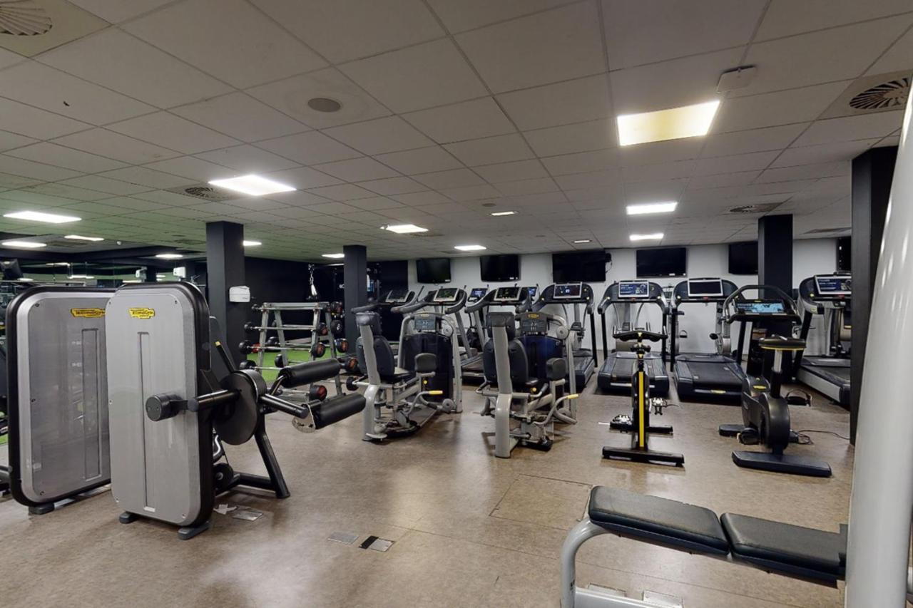 Village Hotel Manchester Hyde Εξωτερικό φωτογραφία