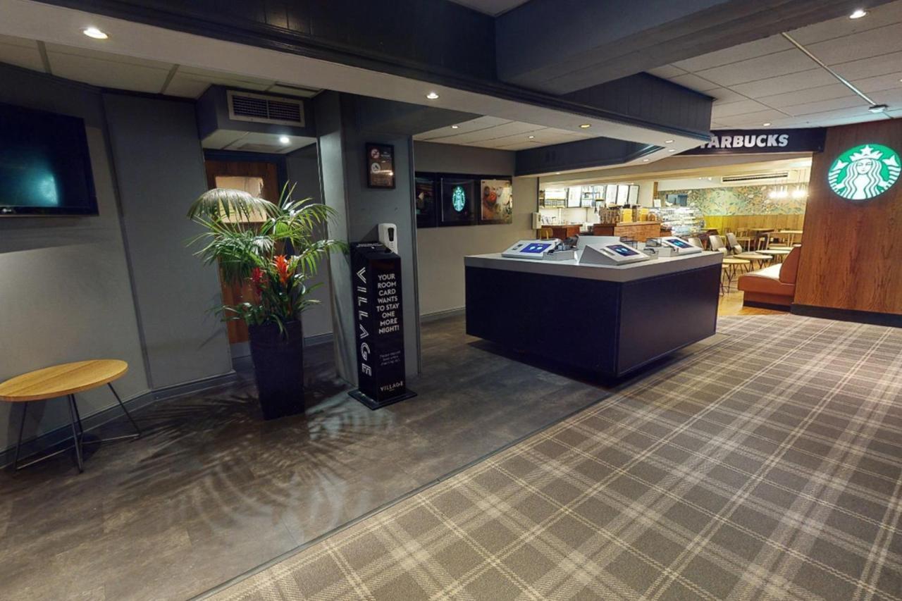 Village Hotel Manchester Hyde Εξωτερικό φωτογραφία