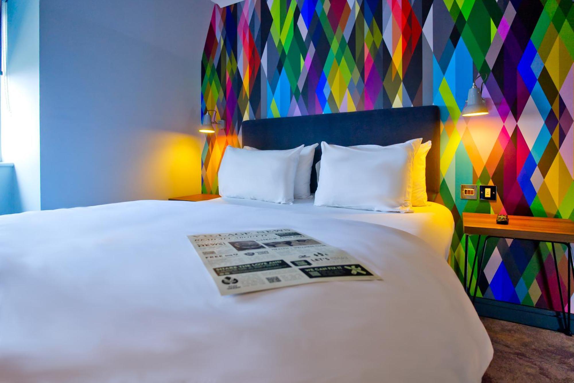 Village Hotel Manchester Hyde Εξωτερικό φωτογραφία