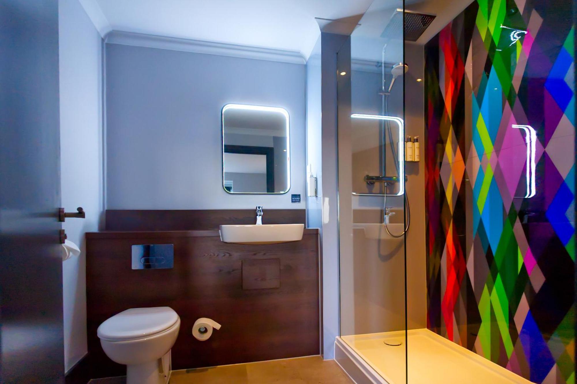Village Hotel Manchester Hyde Εξωτερικό φωτογραφία