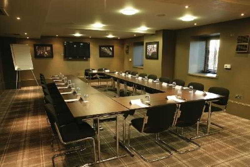 Village Hotel Manchester Hyde Εξωτερικό φωτογραφία