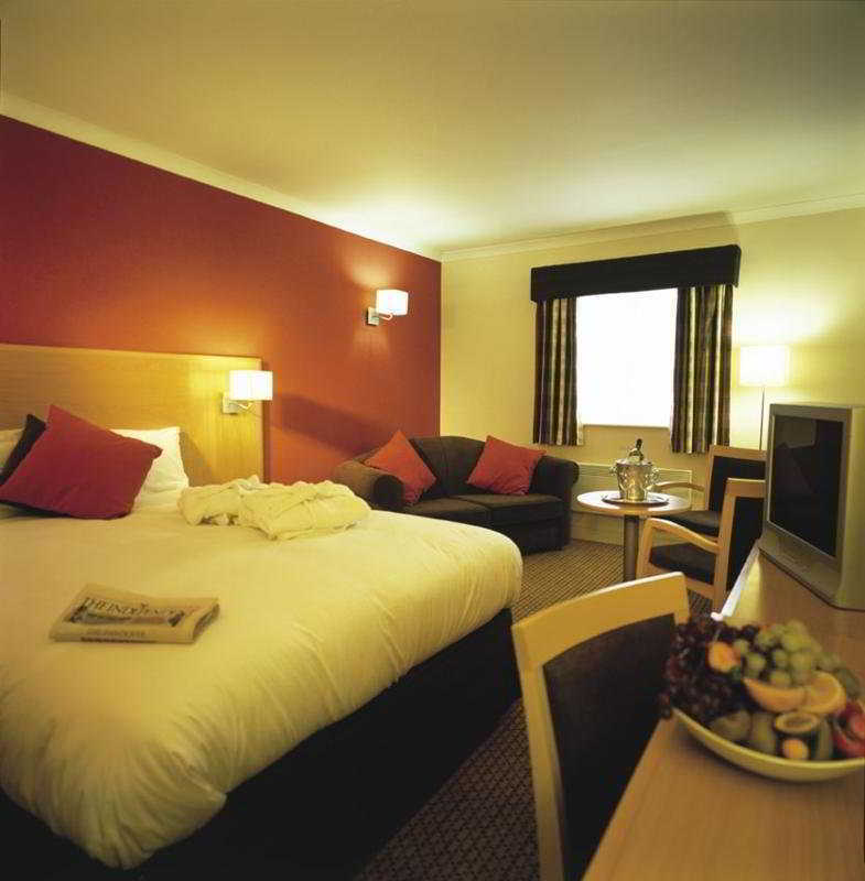 Village Hotel Manchester Hyde Δωμάτιο φωτογραφία